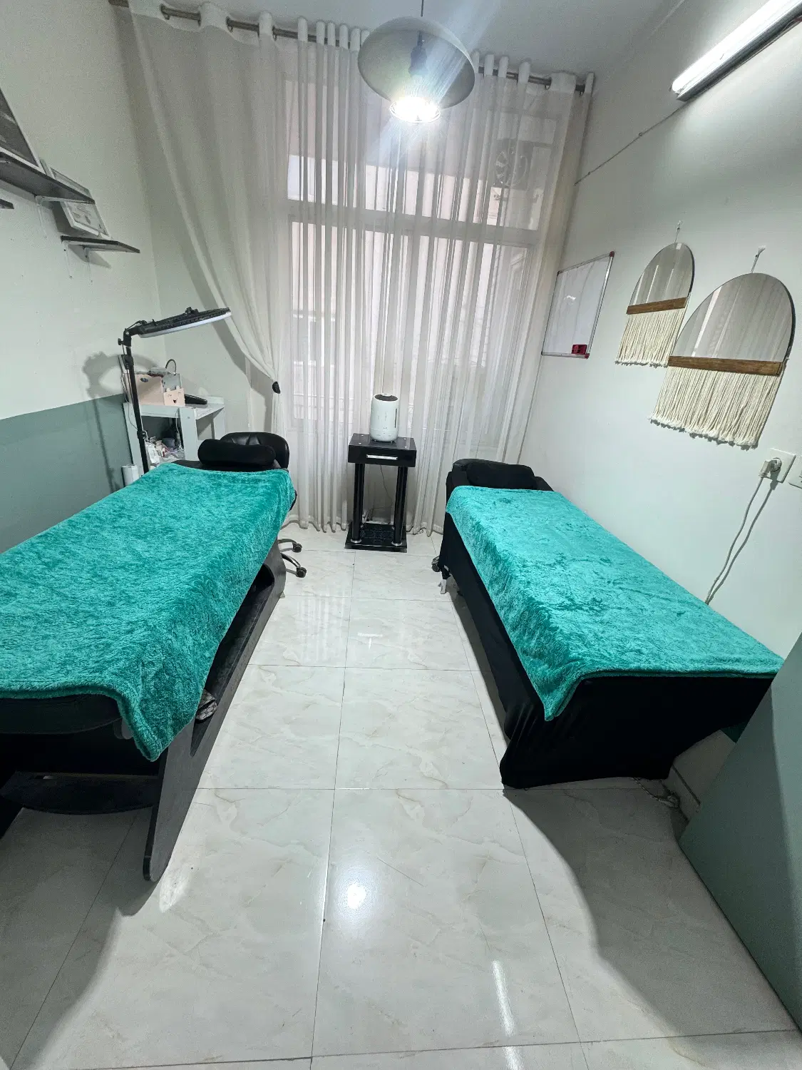 کرایه لاین اکستنشن یا کاشت موقت مژه اتاق یا تخت