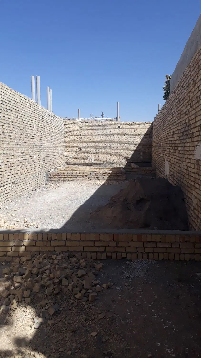 ملک نیمه کاره اماده سقف سندتک برگ