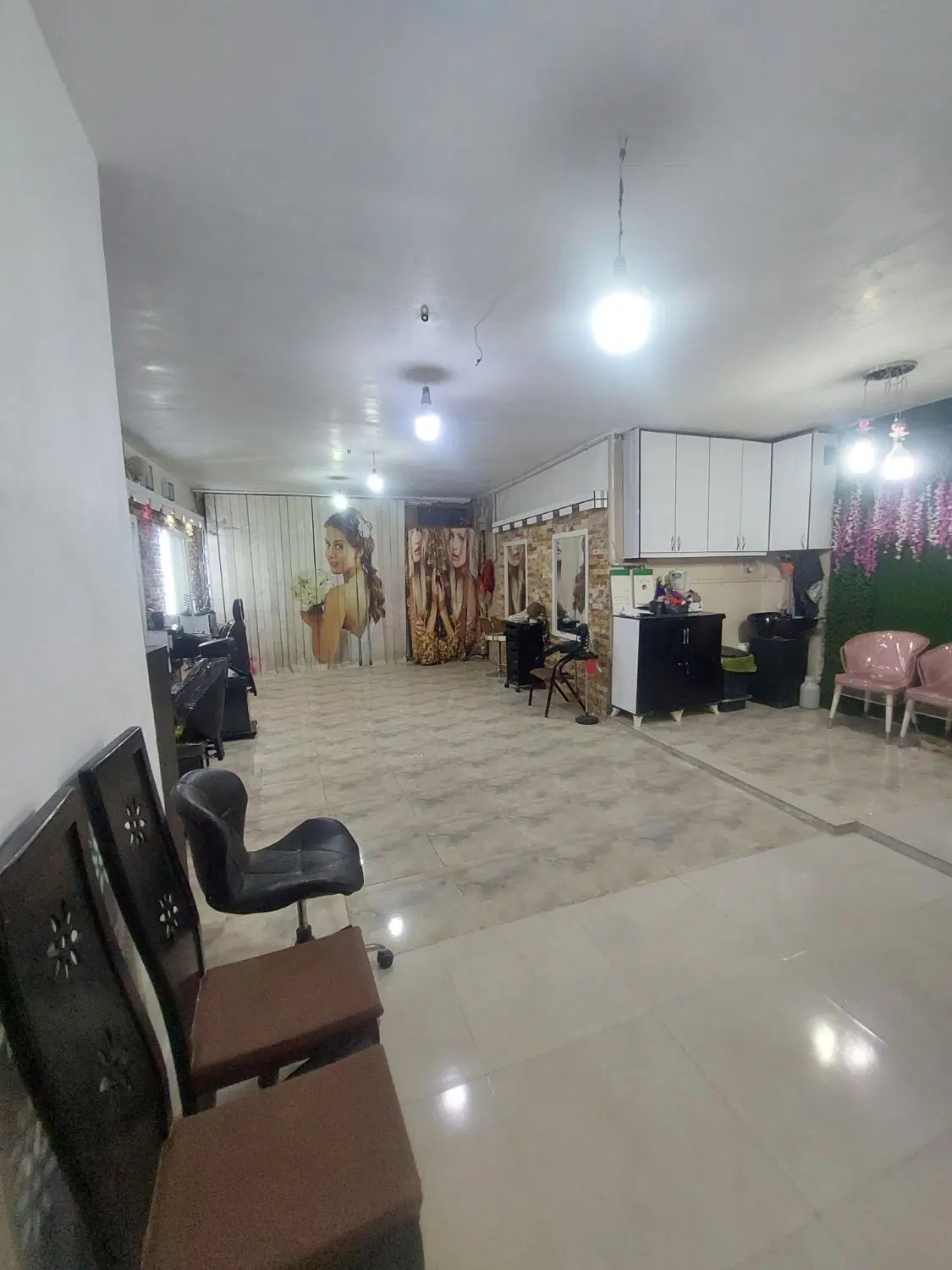 مغازه نبش کوچه  کف سرامیک  انشعابات جدا