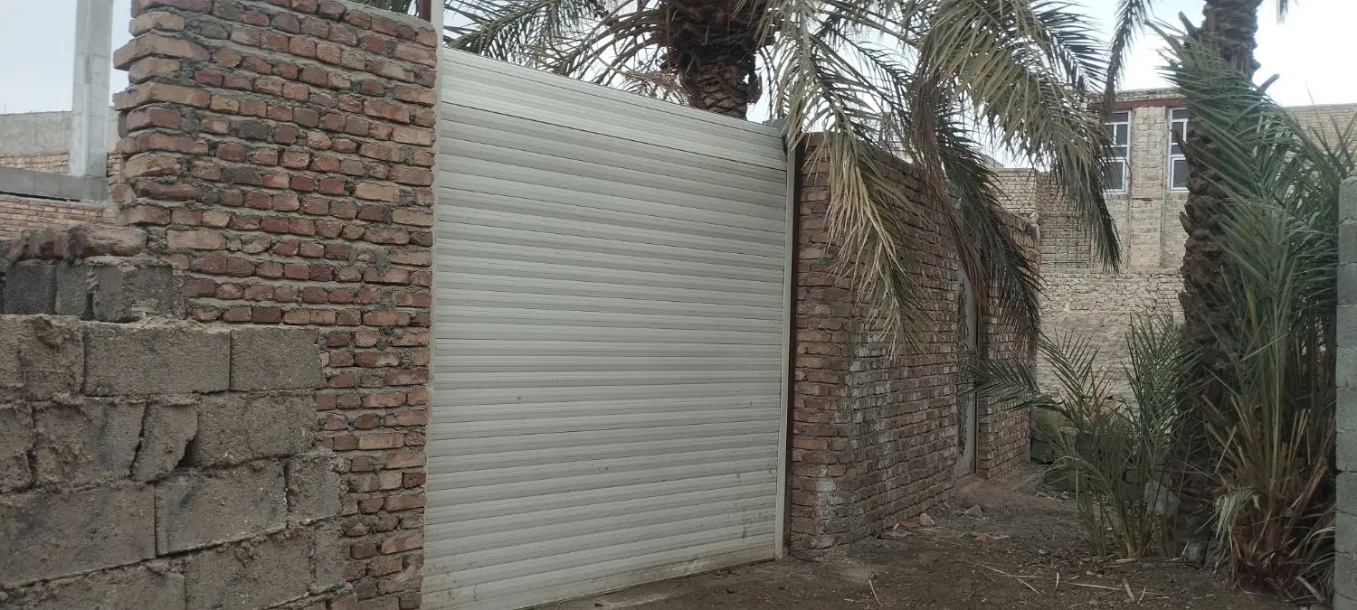 چهار دیواری در خیابان عدالت 22