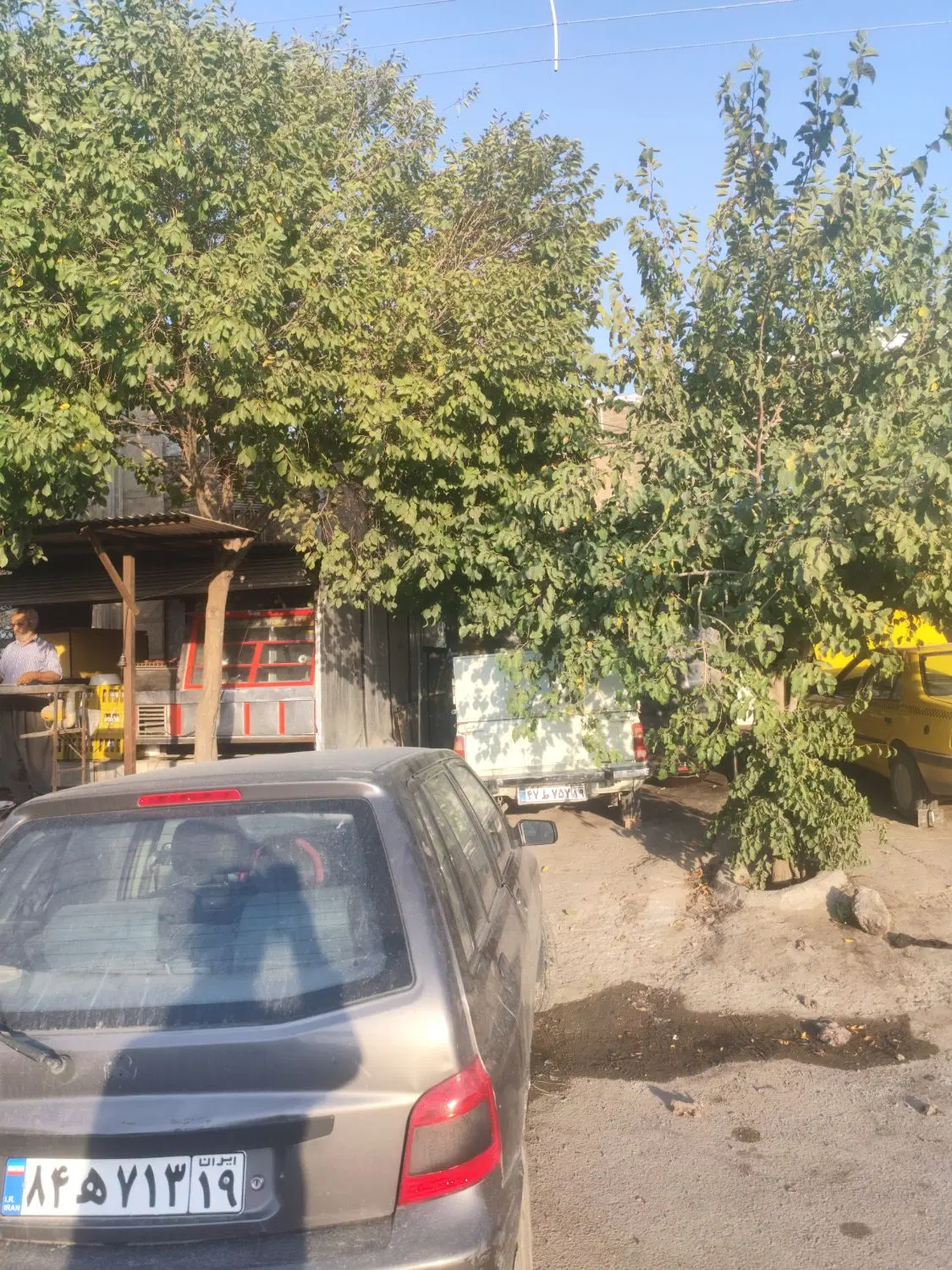 مغازه ۲۵۰ متری دیزل آباد بهترین نقطه