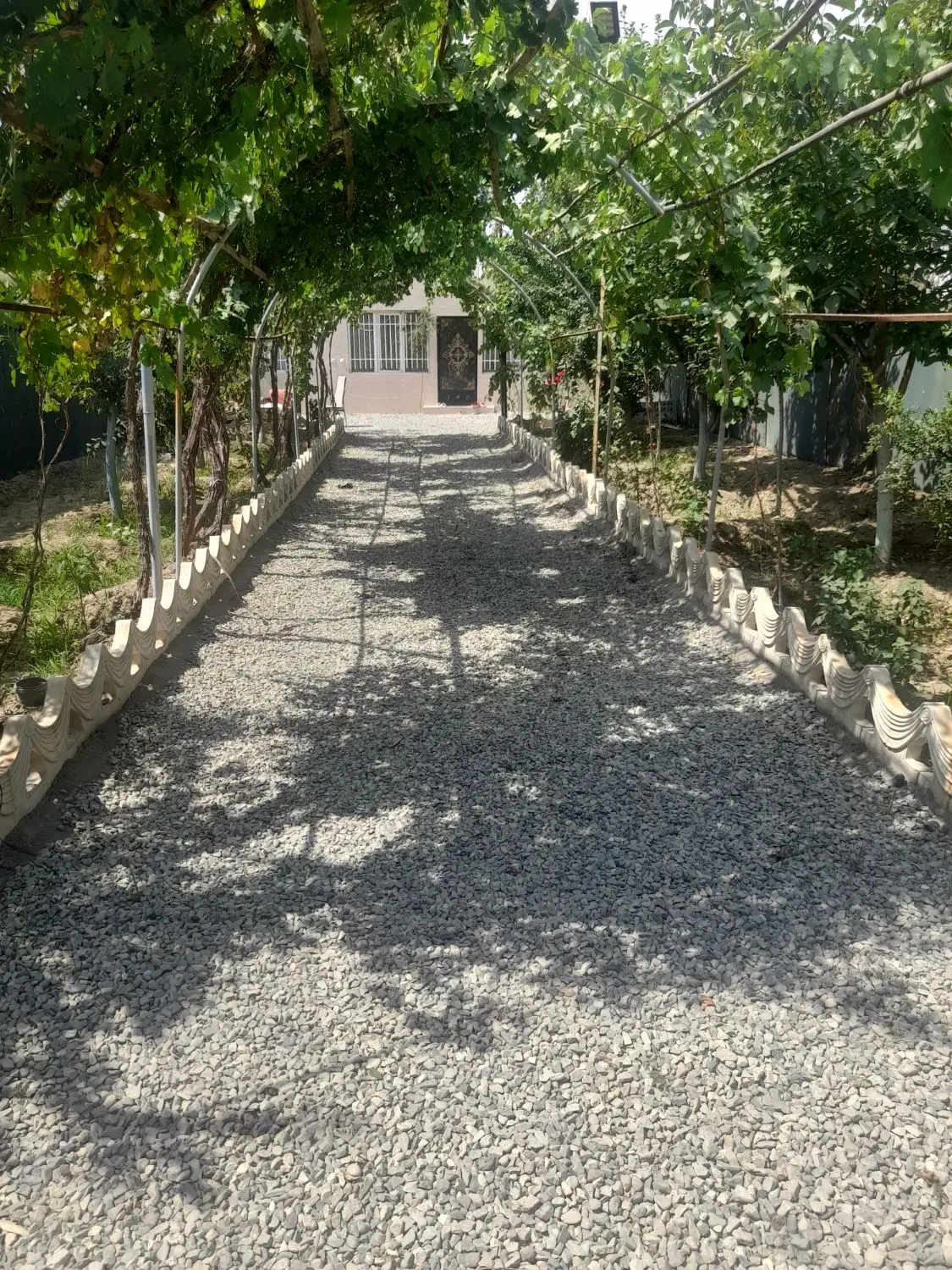 باغ  باغچه ۳۰۰ متری ۵۰ متر بنا
