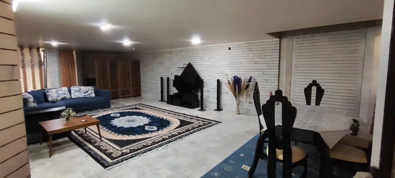 منزل سه واحد ی روبروی بیمارستان احمد آباد