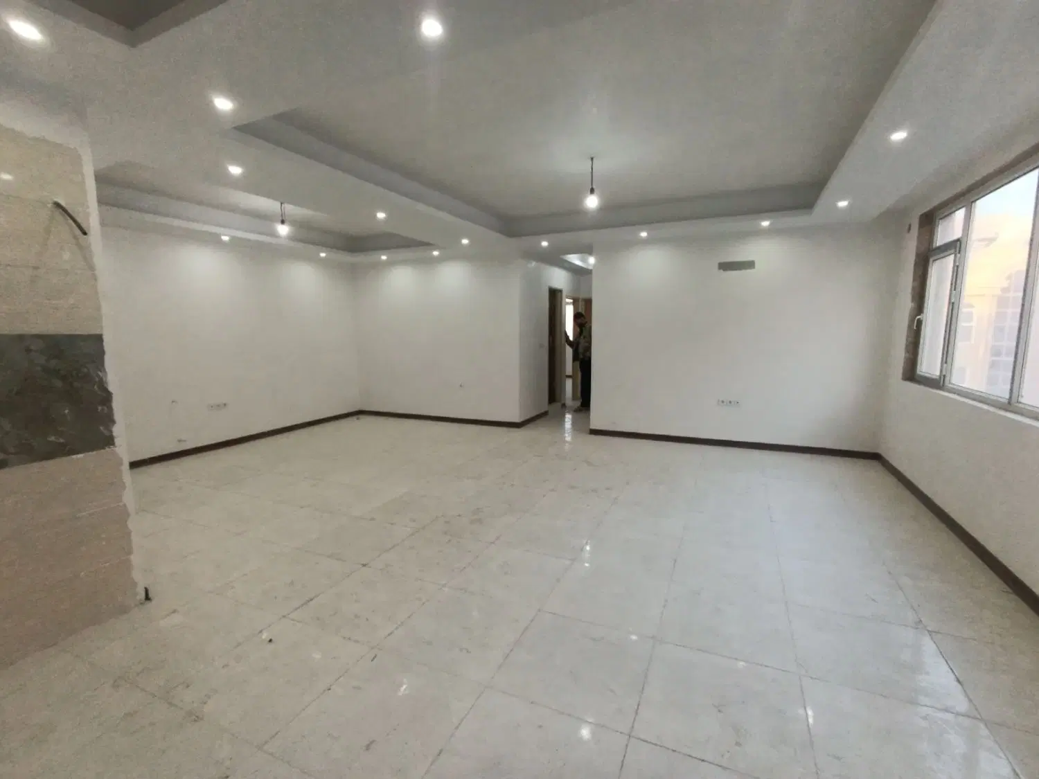 آپارتمان خوش نقشه فاز 3 شمالی