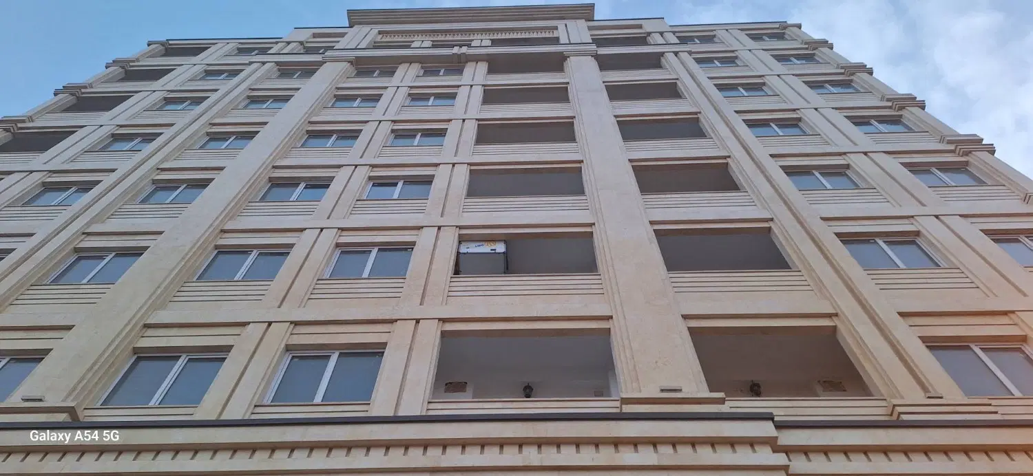 ۶۴ متری فول