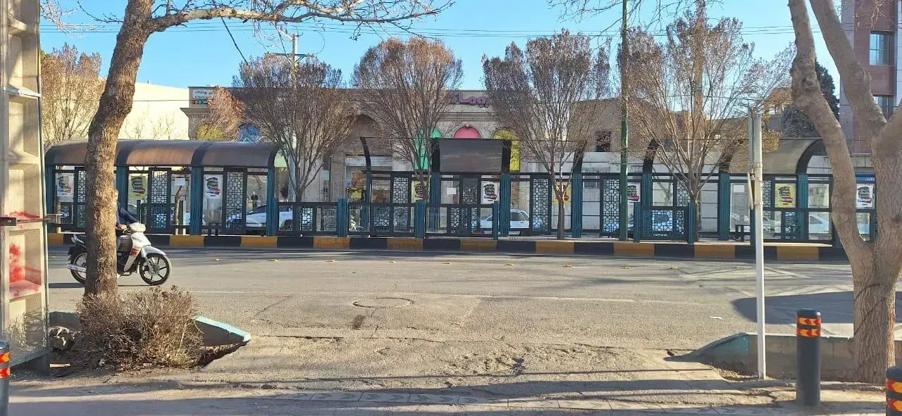 ویلایی ۲۴۲ متری دوبر خیابان  سند شش‌دانگ