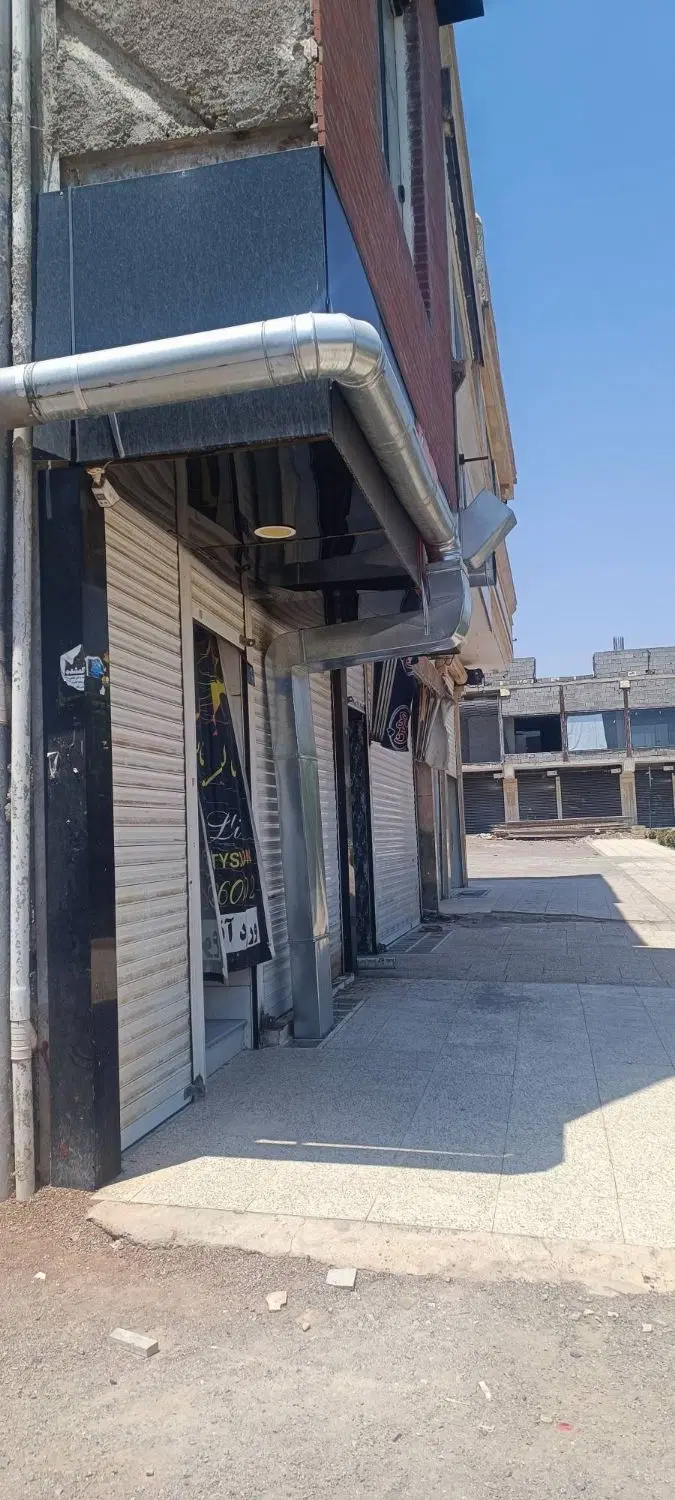 مغاز ۶۰ متری زیرزمین