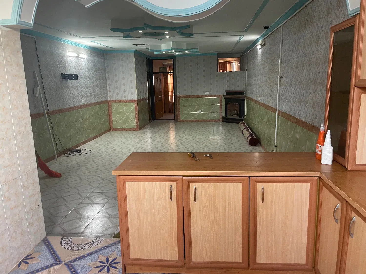 اجاره اپارتمان بالا ویلایی