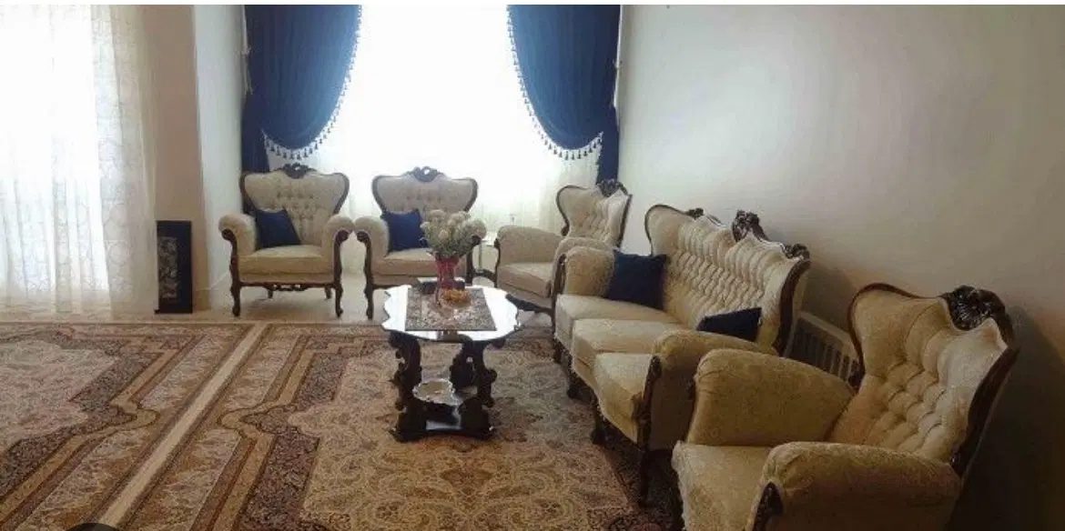 واحد 90 متری حیاط دار