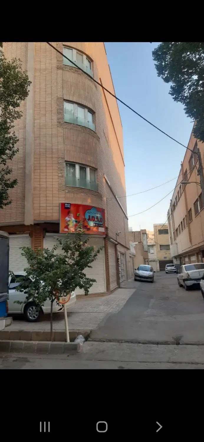 فروش ویاتهاتر،مغازه  وزیرزمین  ویک واحد اپا رتمان