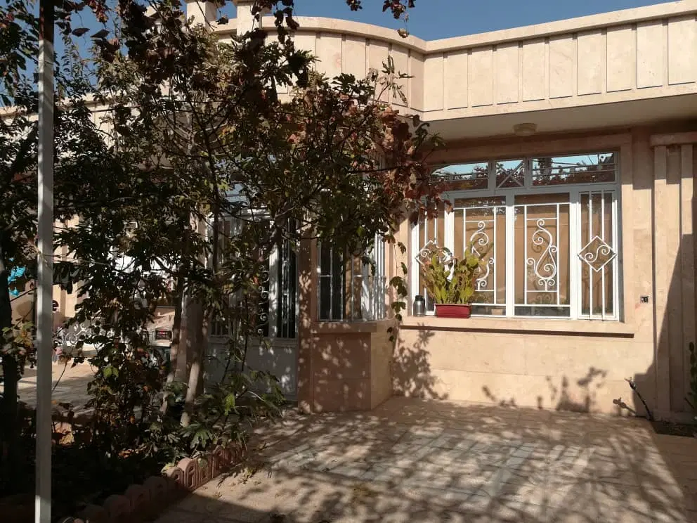 ویلایی دربست