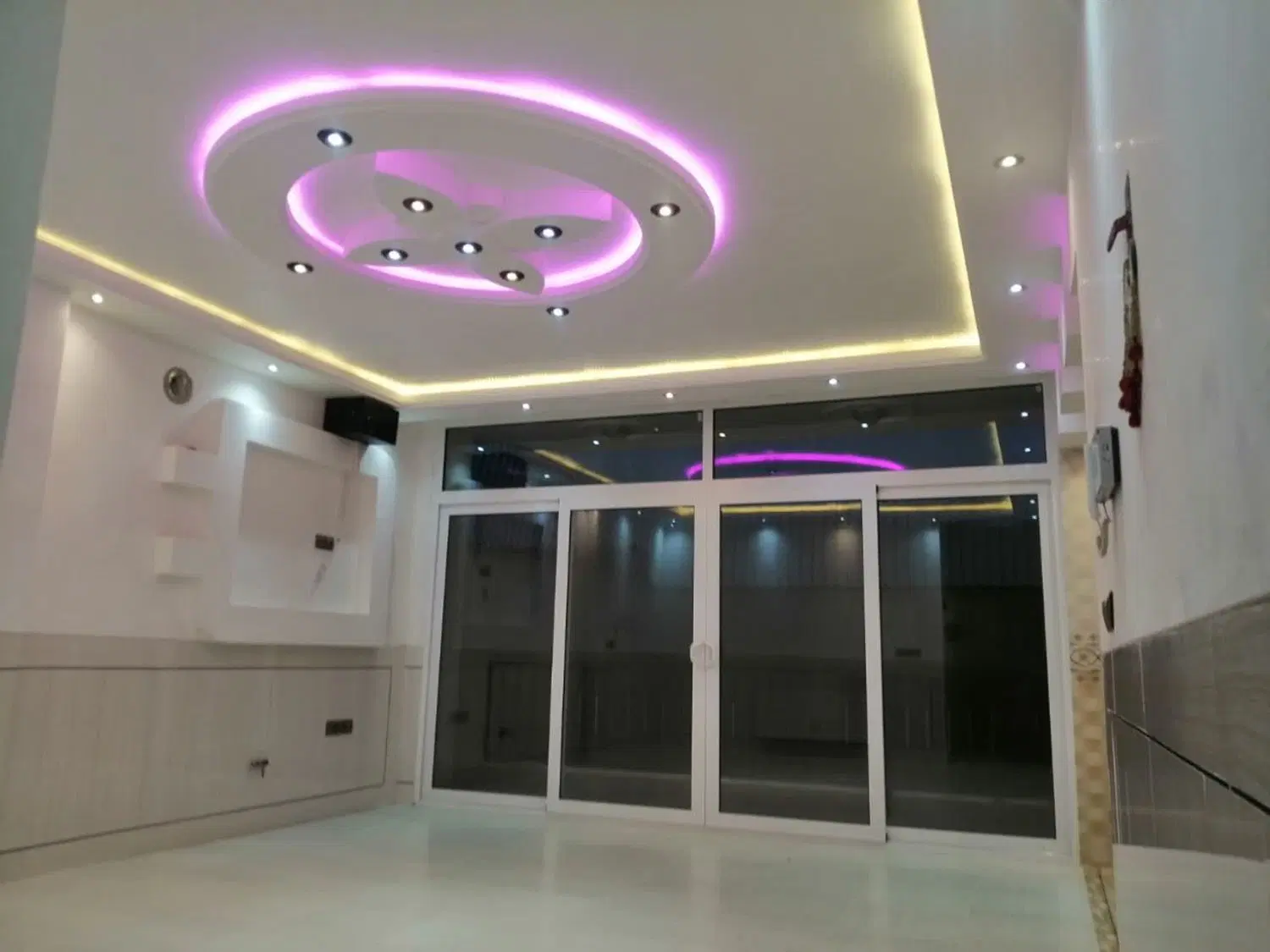 منزل ۳طبقه نوساز منتظری شمال
