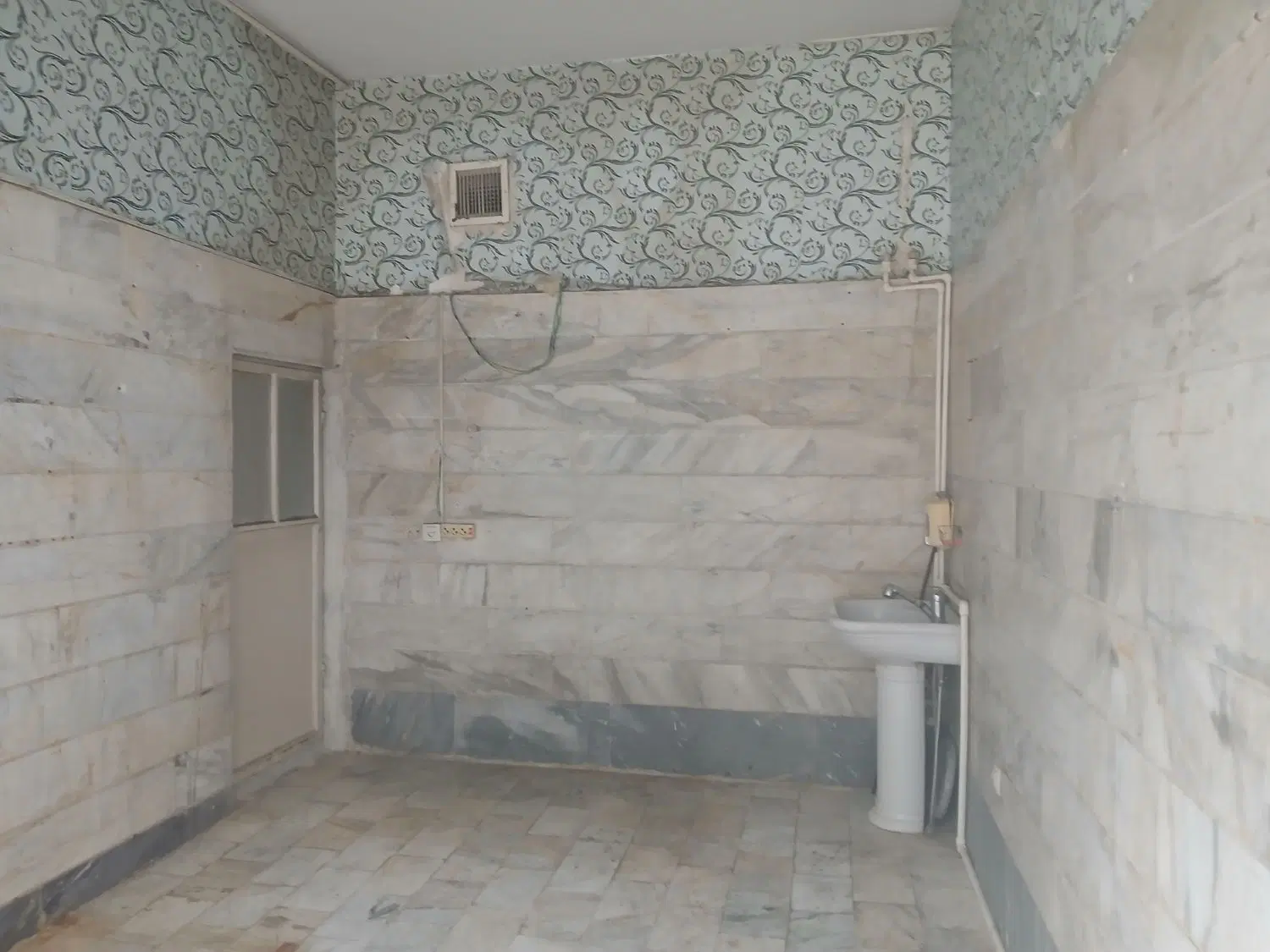 اجاره مغازه درشرقی ها شمیران نو