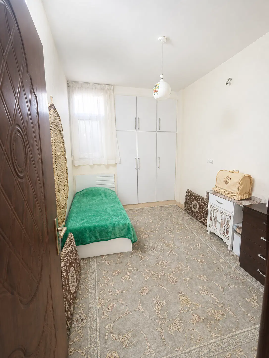 ۹۸ متر_سند ملکی_۲خواب_پارکینگ اختصاصی_