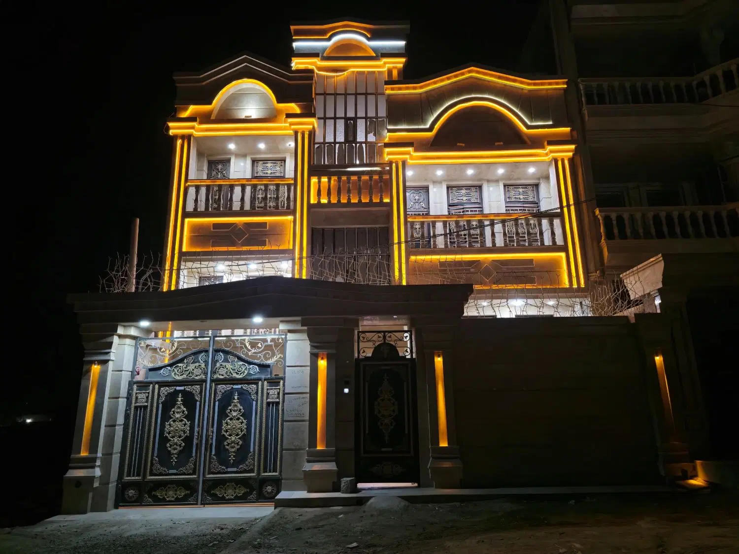 فروش آپارتمان در تیس