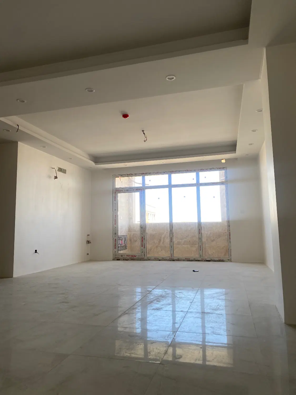 فروش ۱۰۰مترآپارتمان _تک واحد_رسالت