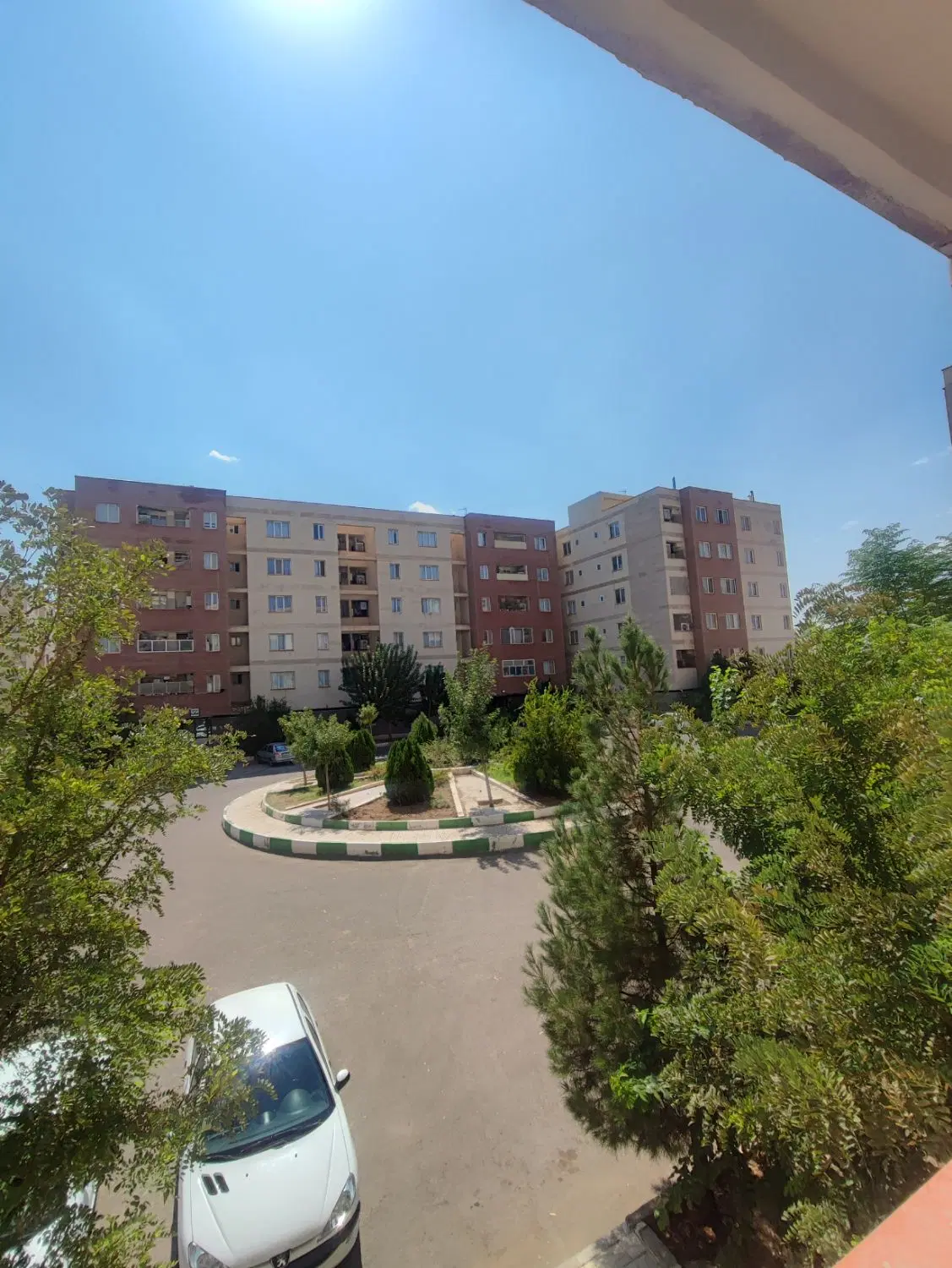آپارتمان ۸۳ متر دو خواب سنددار واقع در بلوار تقوی
