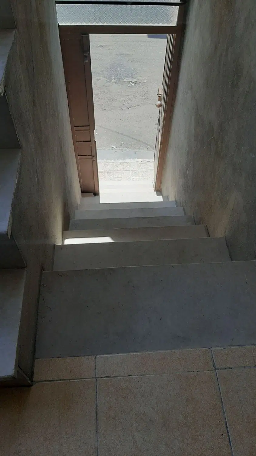 80 متری مسکن