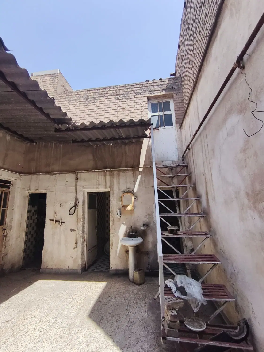 خانه ویلایی ۶۵ متر در یوسفی