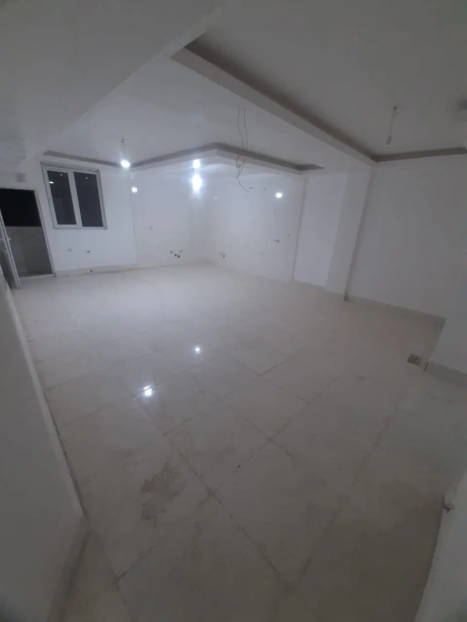 اجاره آپارتمان دو خوابه چهارراه علیشاه
