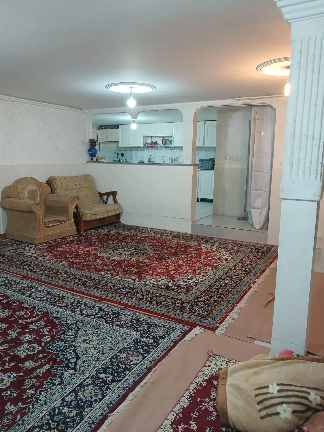 خانه مسافر ، واحد مبله تمیز ، همدان