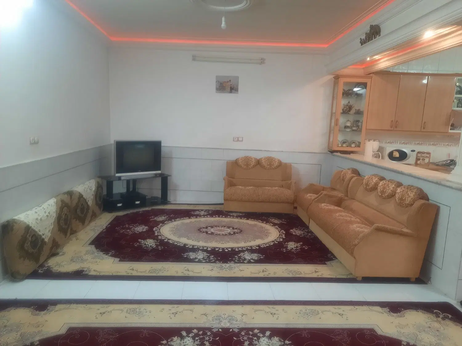منزل مسکونی مبله روزانه ماهانه اجاره داده می‌شود