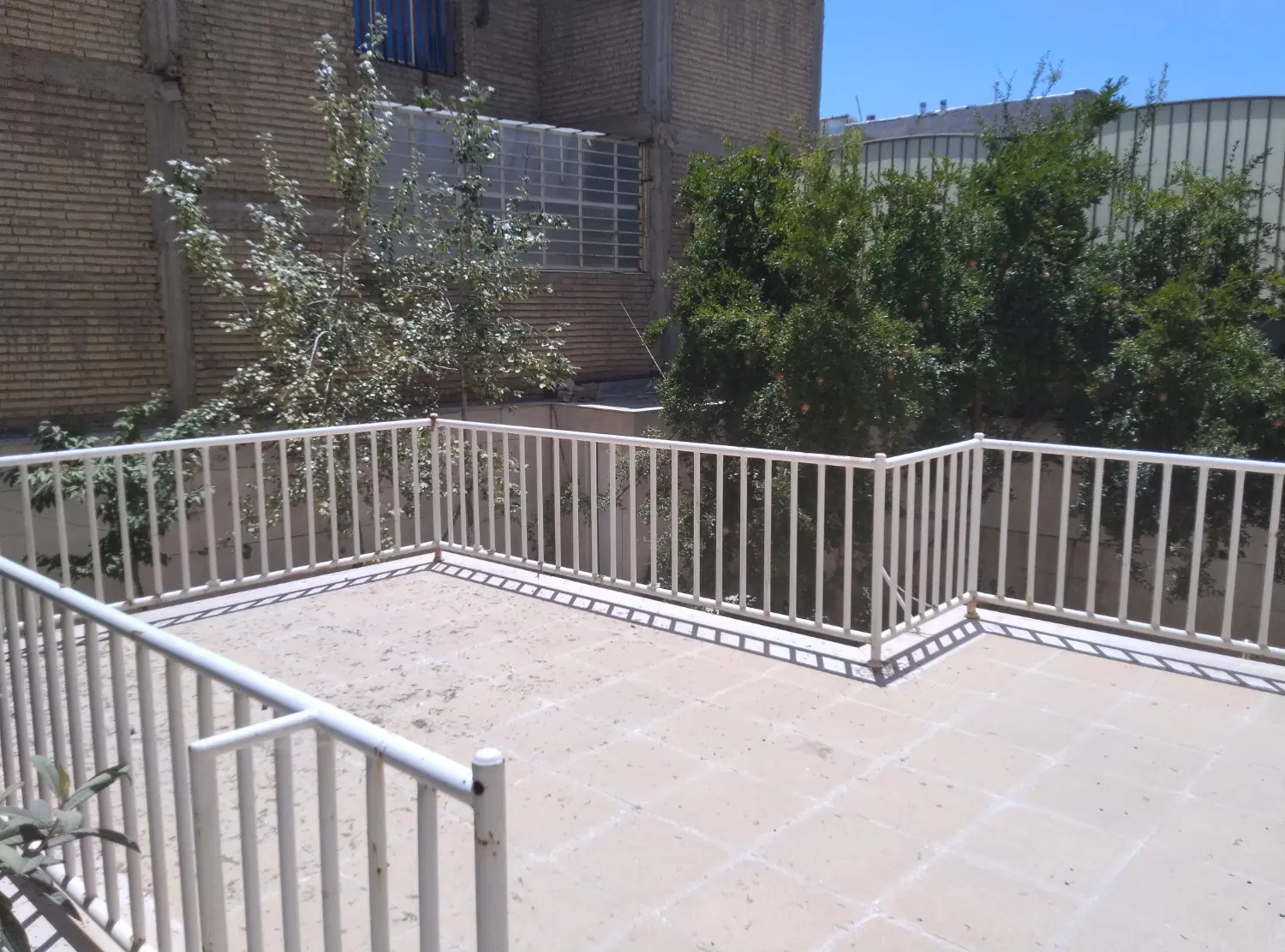 آپارتمان 160متری_ 3خواب شیک_  دکتر حسابی