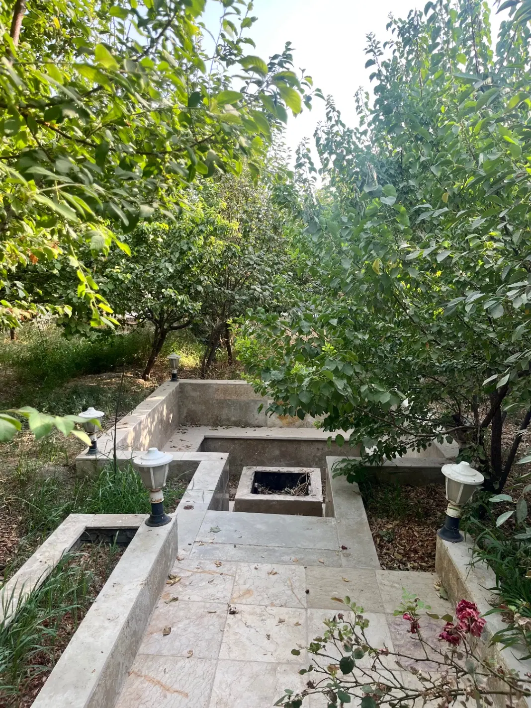 باغ ۷۰۰ متری دولاب