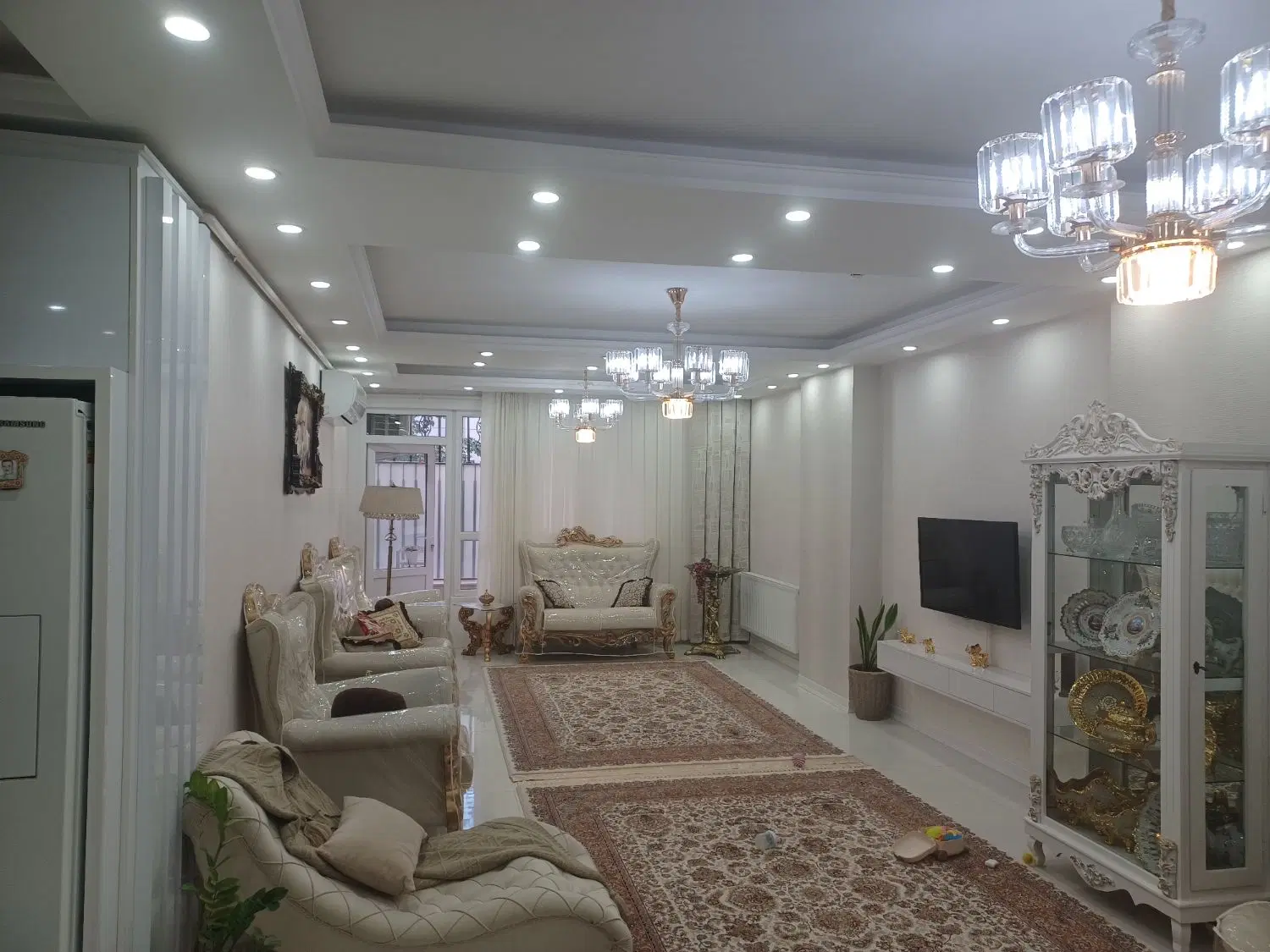 اعتمادیه شرقی، ۹۰ متری