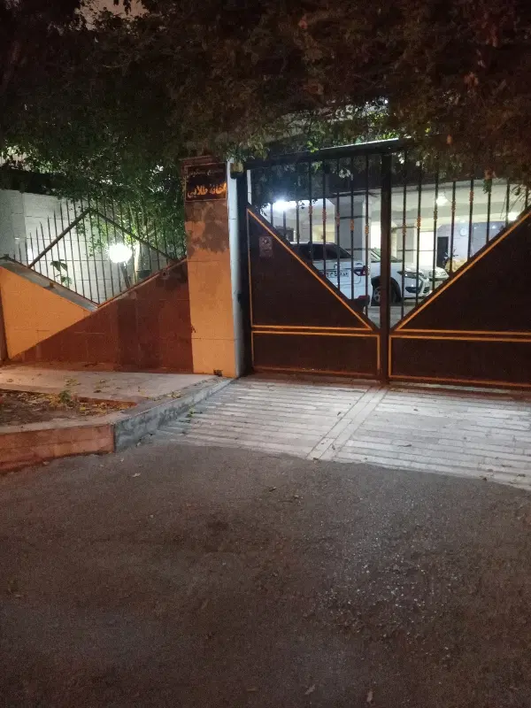 ۹۰متر خیابان دانشگاه باسازی کم واحد