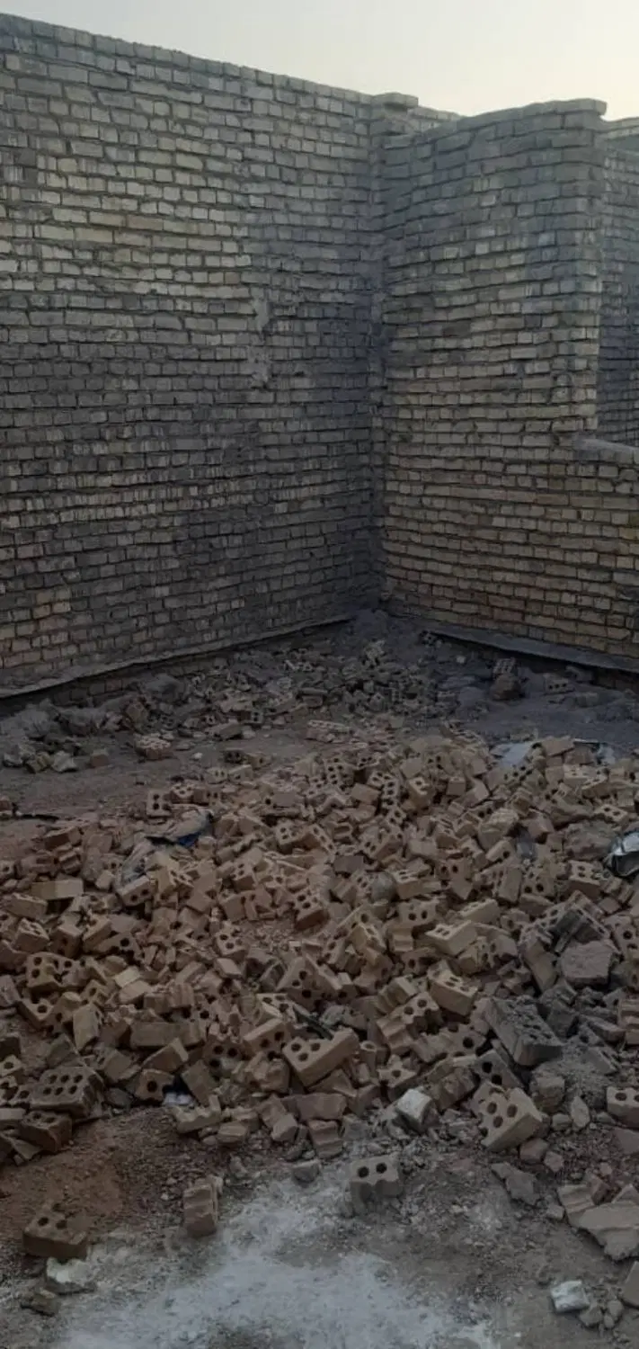 خانه ی نیم کاره