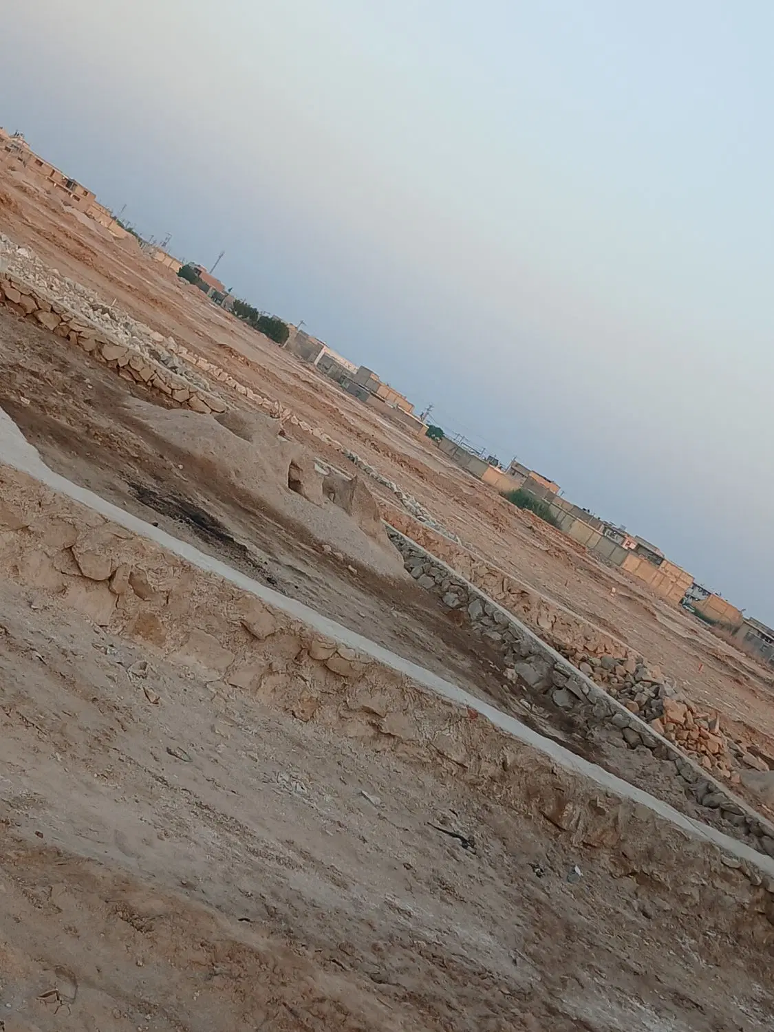 زمین فروشی