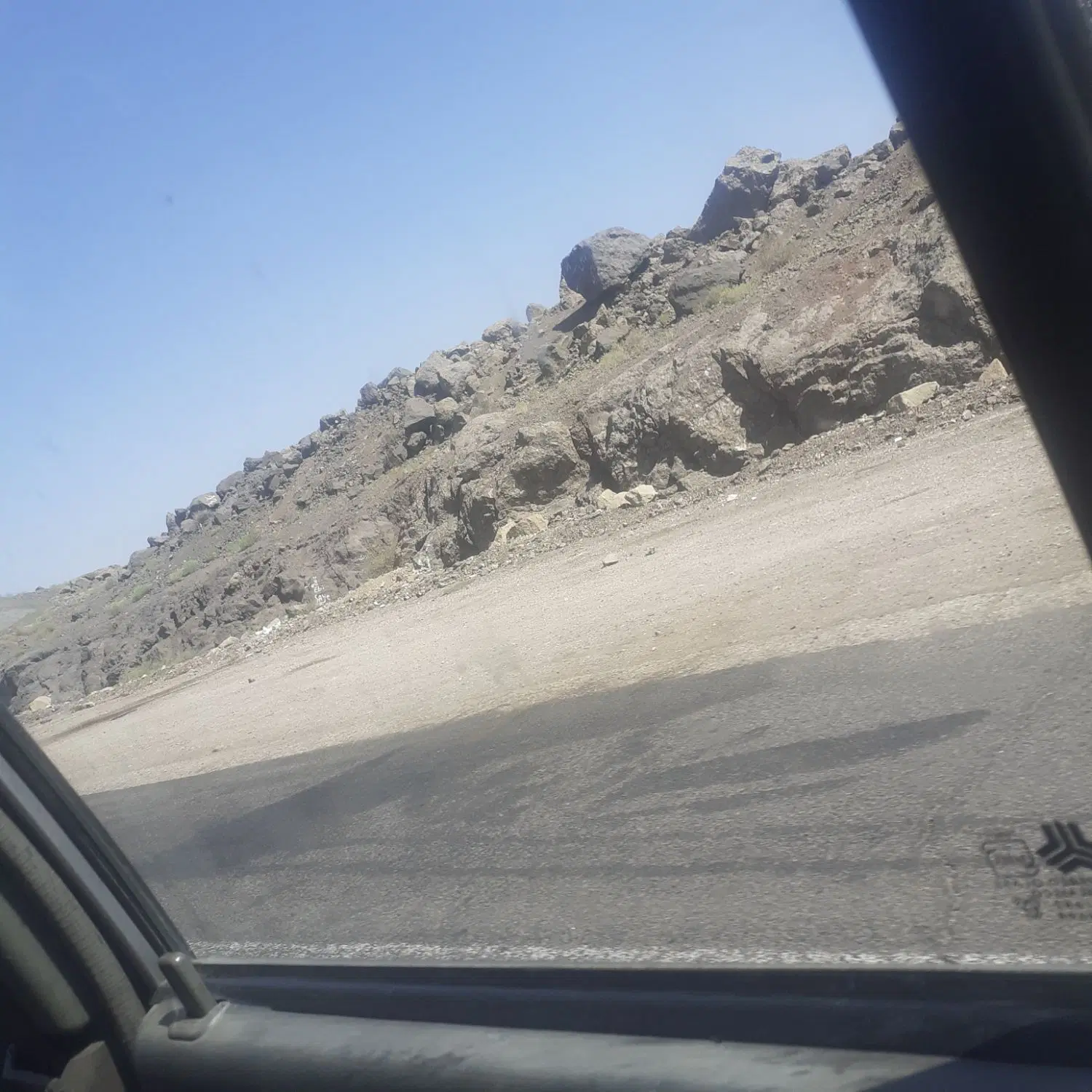زمین۴۰۰ متر