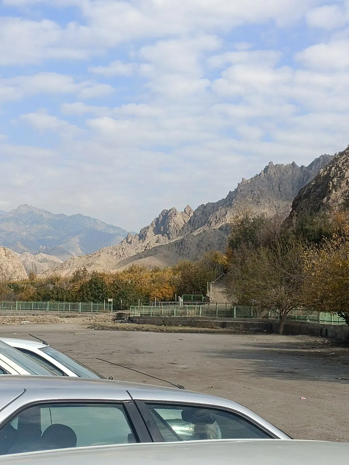 زمین حصار شده کرجان