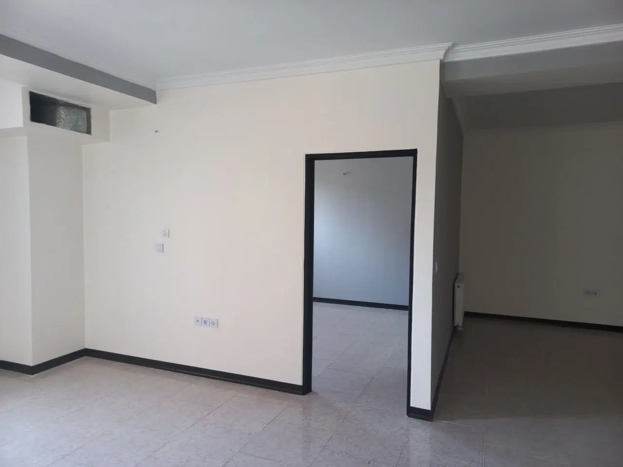 اجاره یک واحد اداری تجاری ۹۰ متر مربع