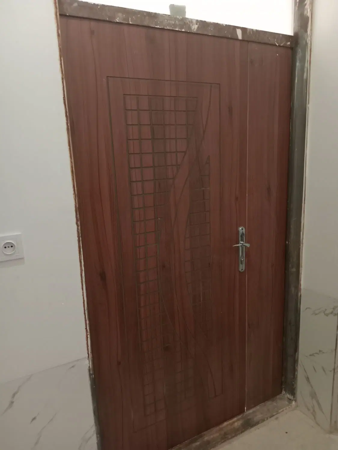 خانه اپارتمانی واقع درشورین