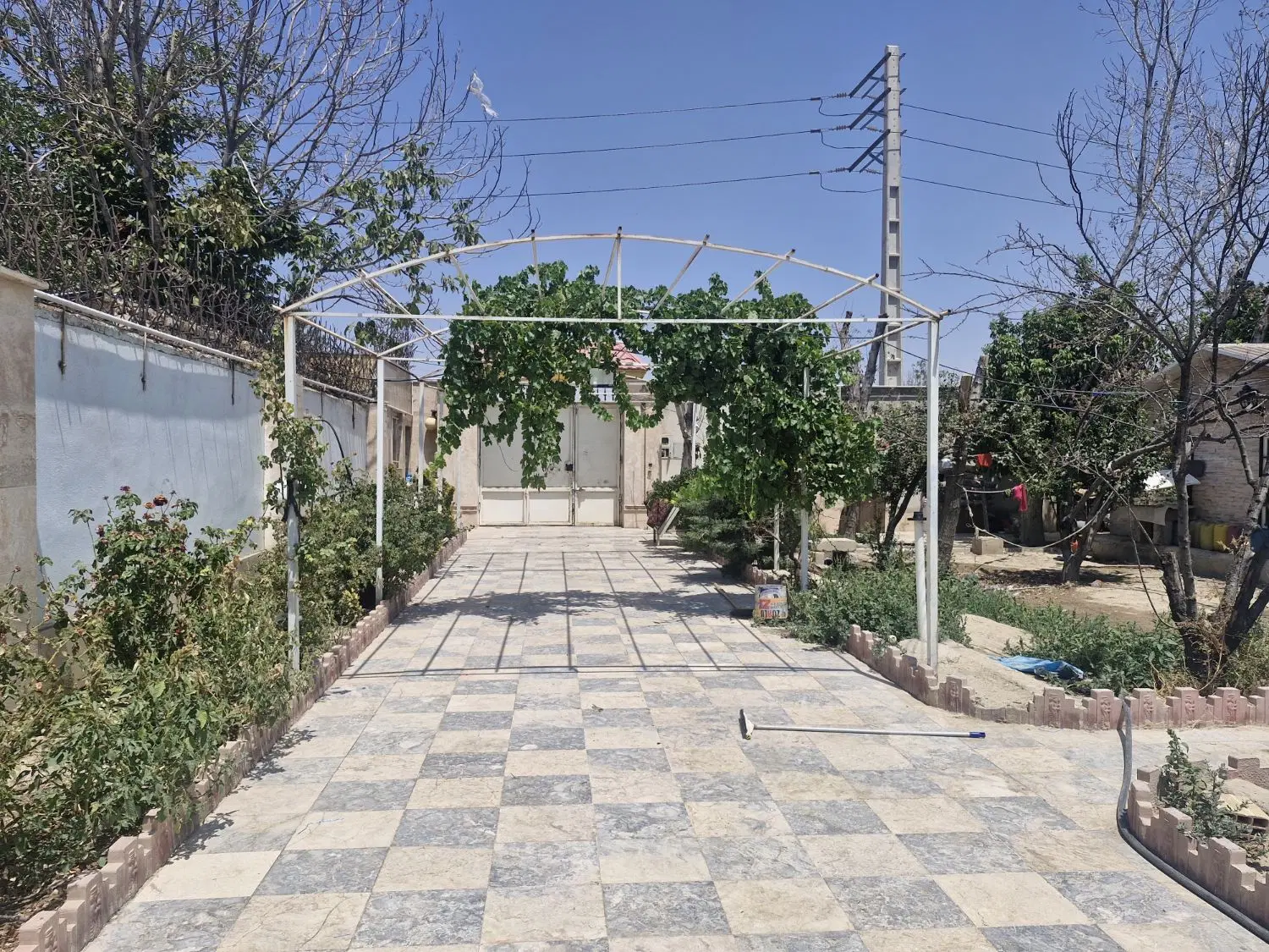 باغ ۱۰۰۰ متری کردزار فروشی