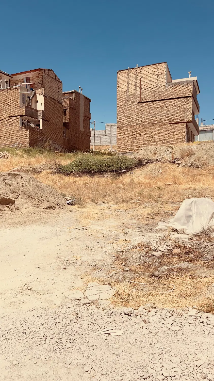 ملک زمین خالی
