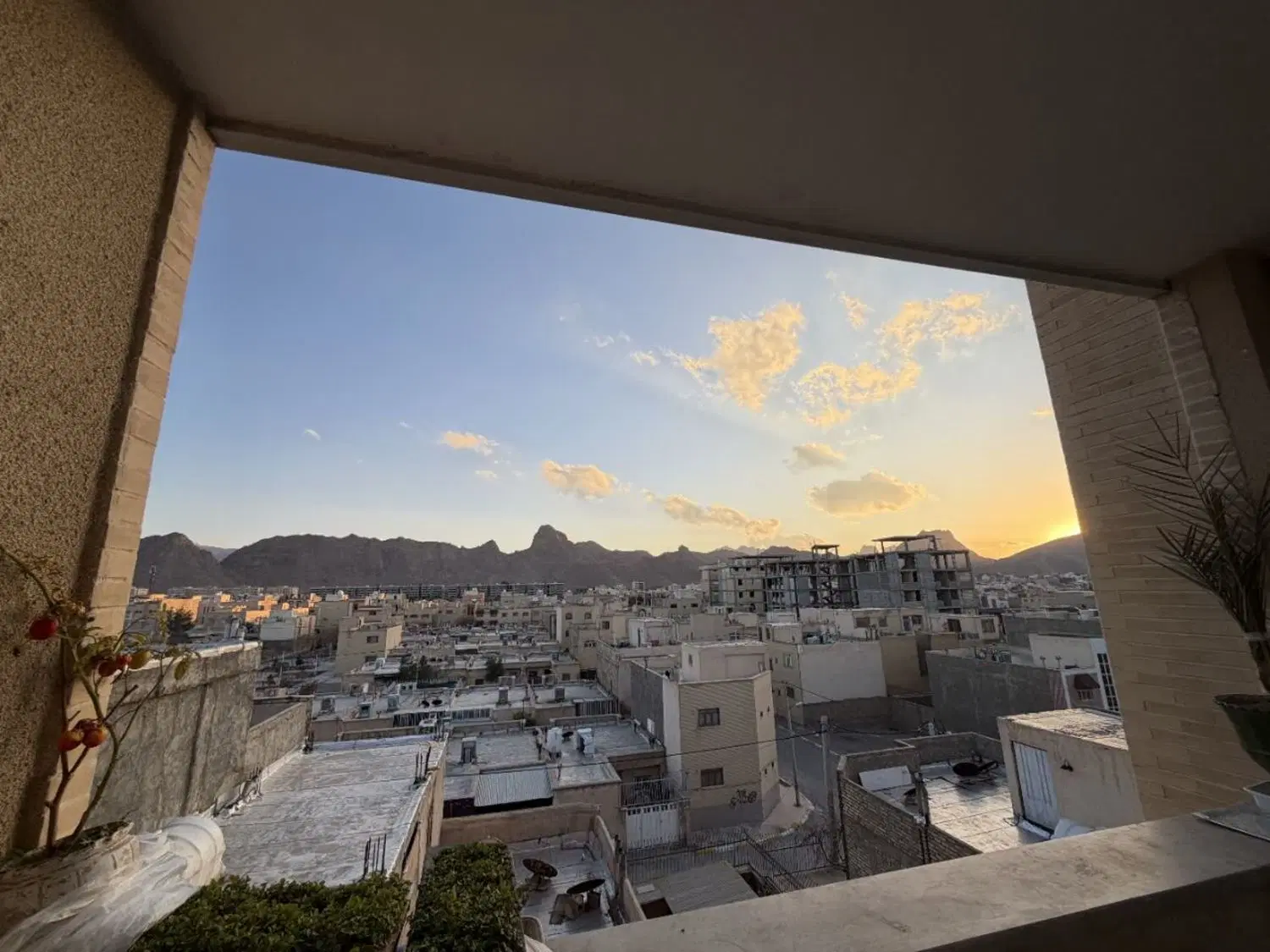 ۹۵ متر طبقه اول با آسانسور