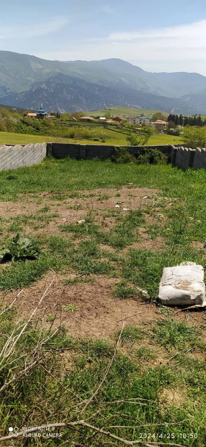 ۲۵۲متر زمین.چهاردیواری.نزدیک بافت روستای سنار