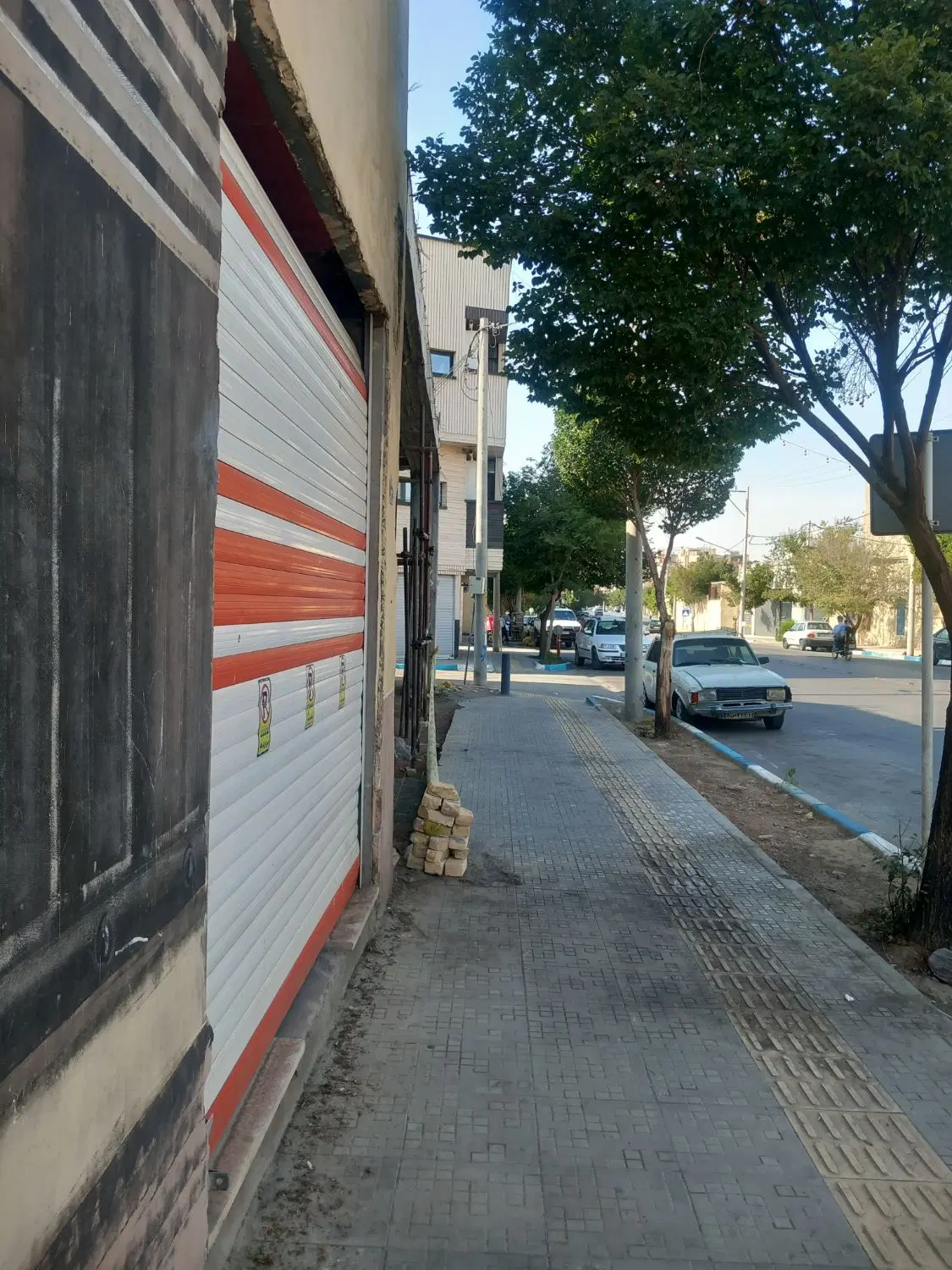 انبار بر خیابون اصلی