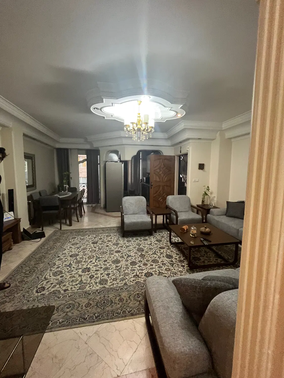 ۶۰متر_لوکیشن اعیانی چهارباغ شرقی _قدرالسهم دار