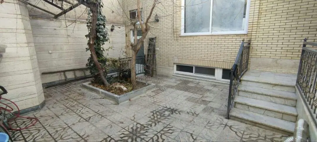 منزل دربستی حیاط دار