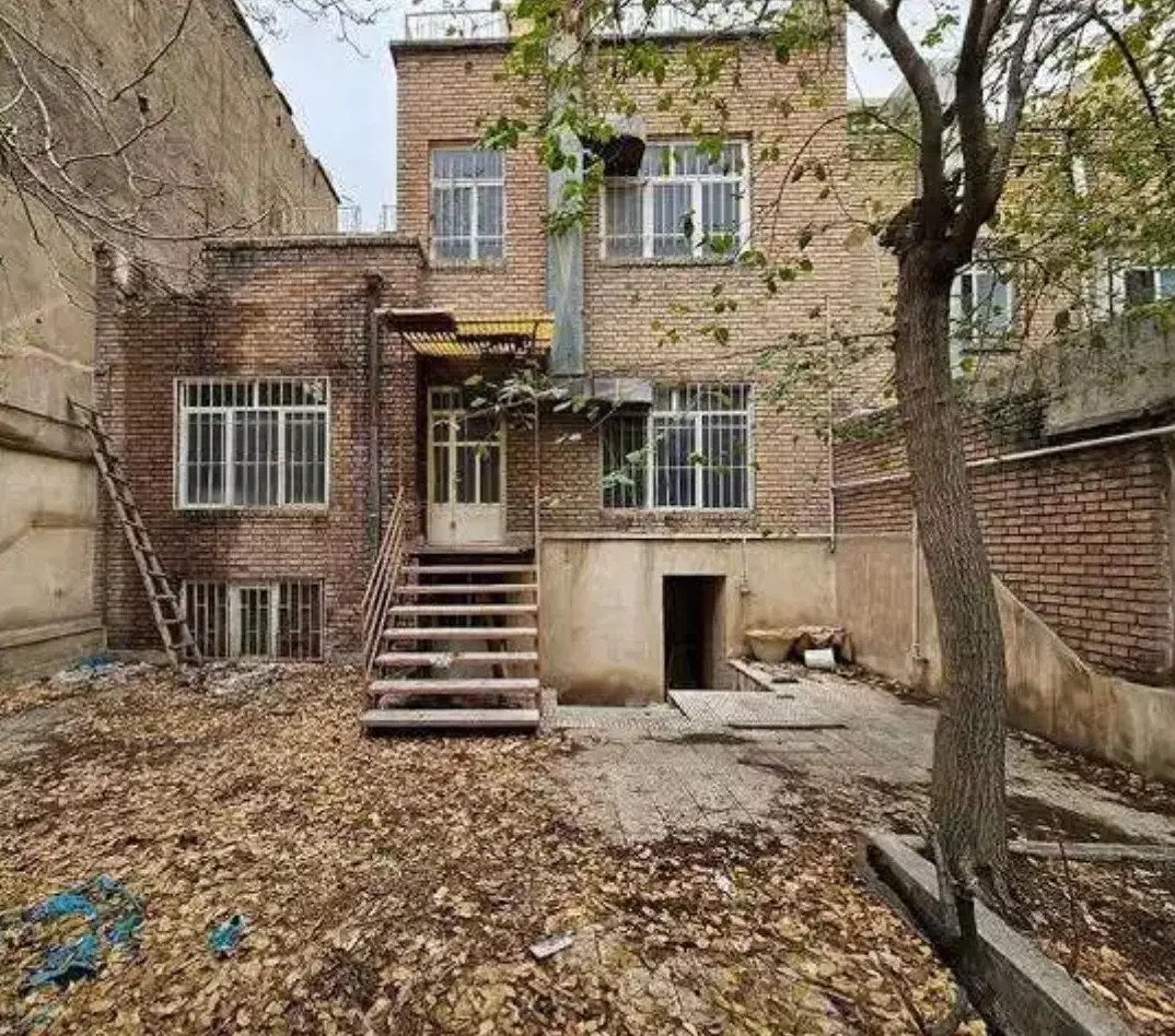 ۳۰۰ متر جنوبی تهاتر (معاوضه )با نوساز