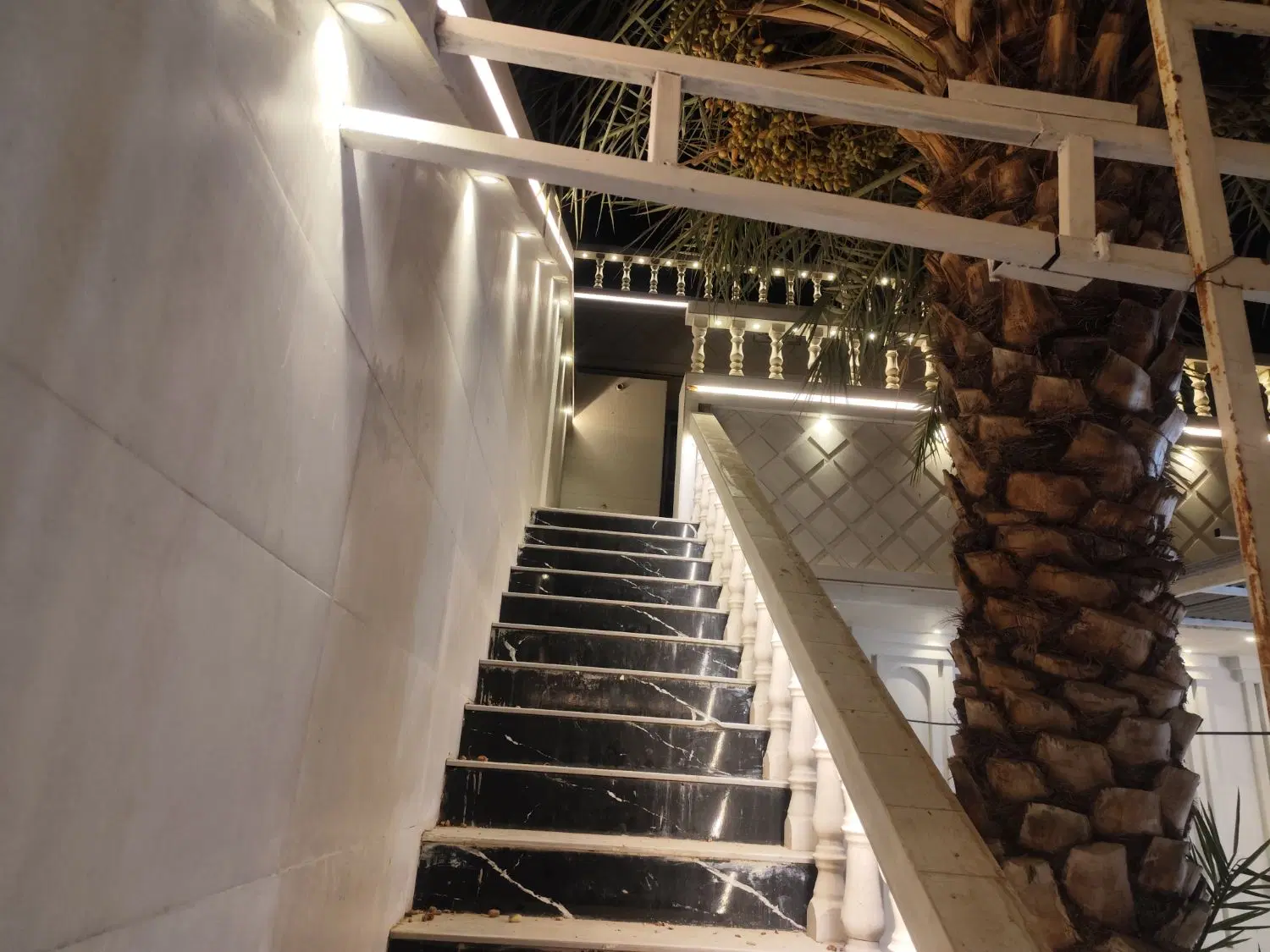 خانه۳۵۰ متری دوطبقه درشیبان