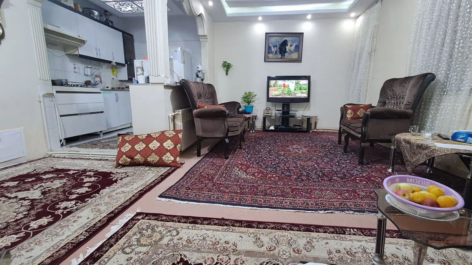 مجتمع گلها فاز ۴ طبقه همکف