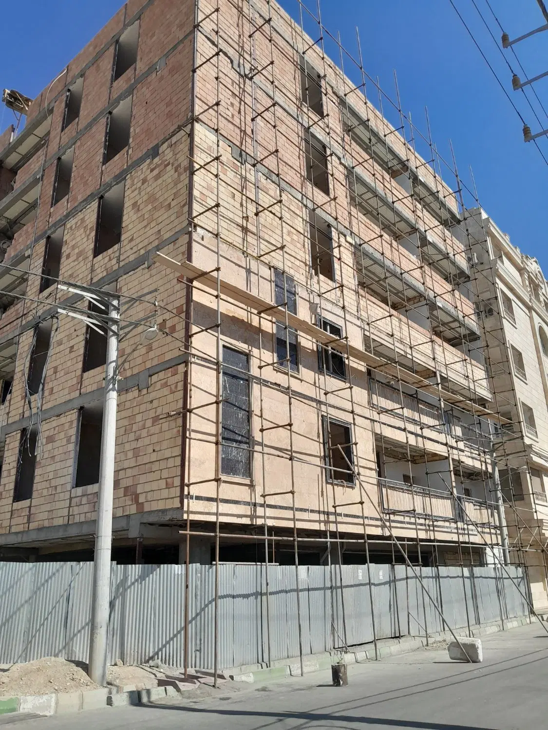 فروش آپارتمان ۱۳۰متری احمدوند