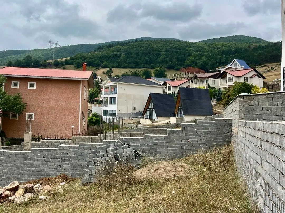 زمین دیوارکشی شده در کلاردشت