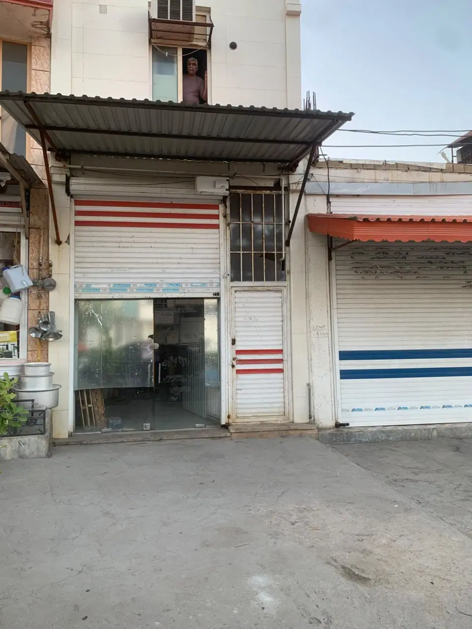 اجاره مغازه مرکز شهر خیابان گلستانن(تل تانکی)