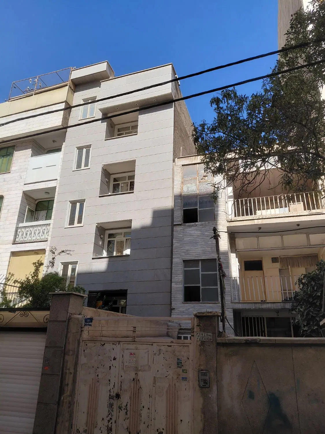 ملک کلنگی با جواز
